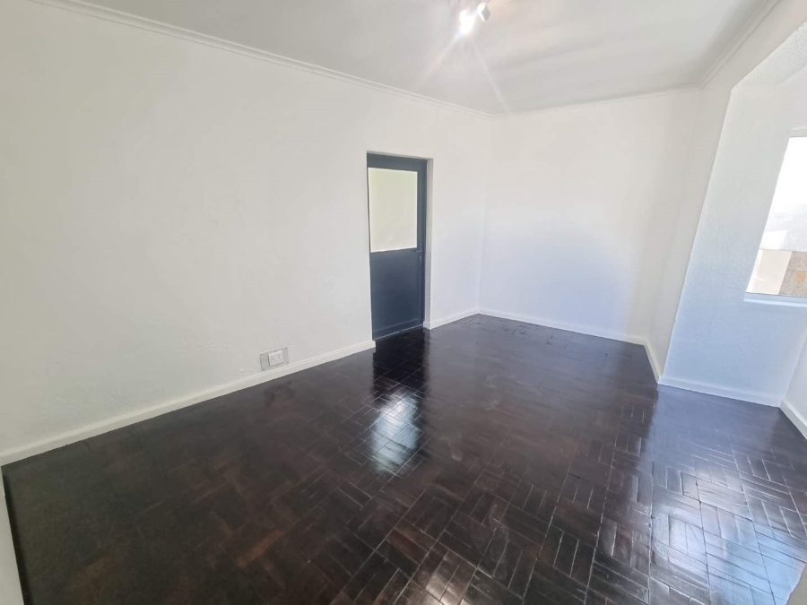 To Let 1 Bedroom Property for Rent in Tamboerskloof Western Cape
